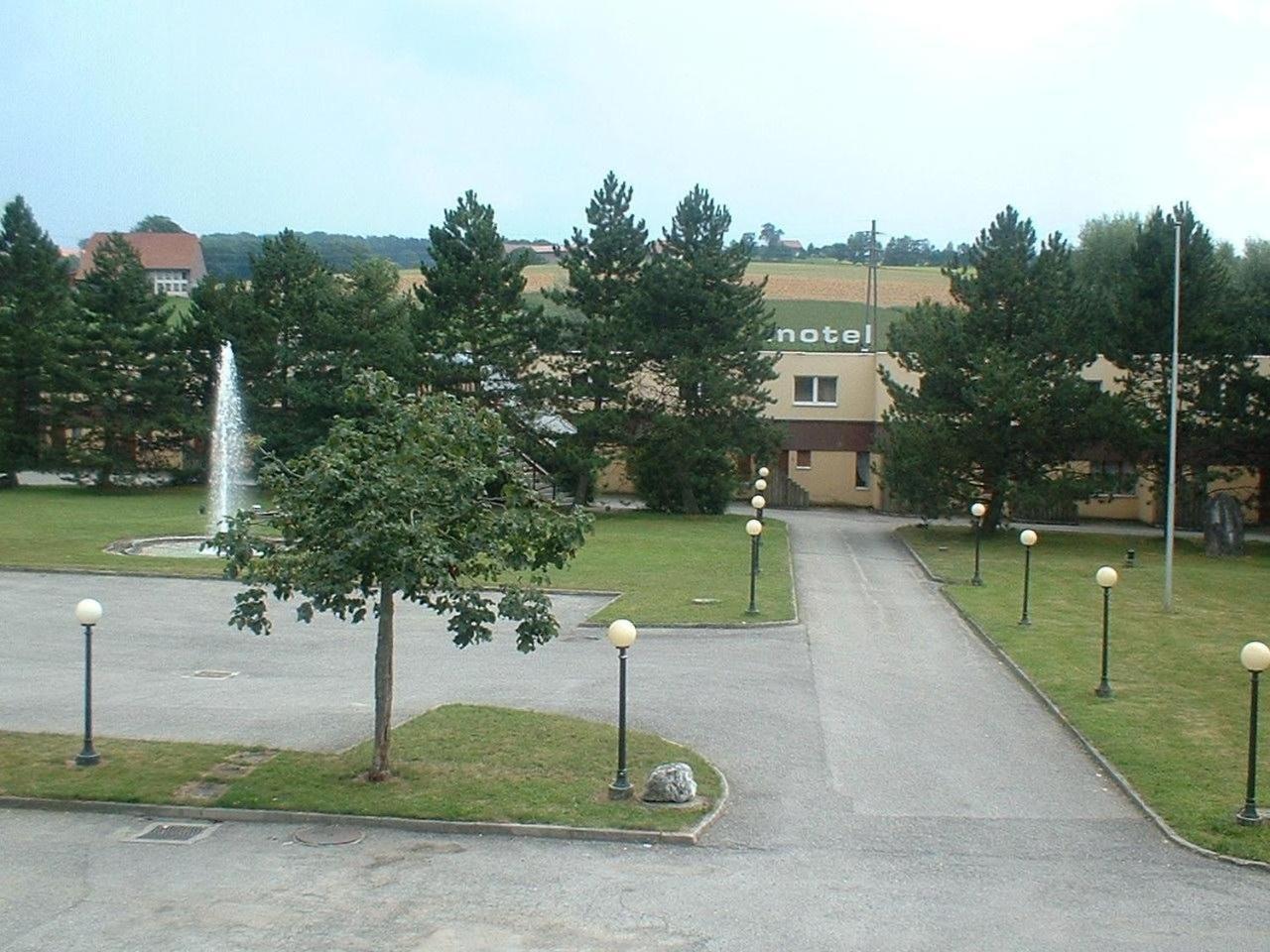 Motel - Hotel La Poularde Romont Exteriér fotografie